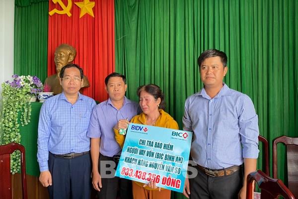 BIC chi trả hơn 800 triệu đồng tiền bảo hiểm cho khách hàng vay vốn