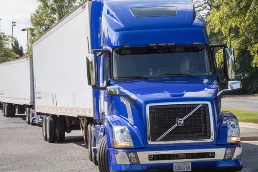 Volvo phải ngừng sản xuất xe tải do thiếu chất bán dẫn