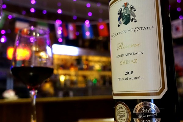 Trung Quốc áp thuế chống bán phá giá 218% với rượu vang nhập khẩu từ Australia