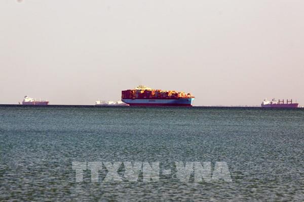Mỹ đề nghị hỗ trợ Ai Cập đưa tàu mắc kẹt ra khỏi Kênh đào Suez