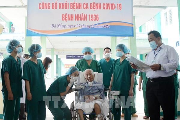 Bệnh viện Phổi Đà Nẵng công bố điều trị khỏi COVID-19 cho bệnh nhân nặng 1536