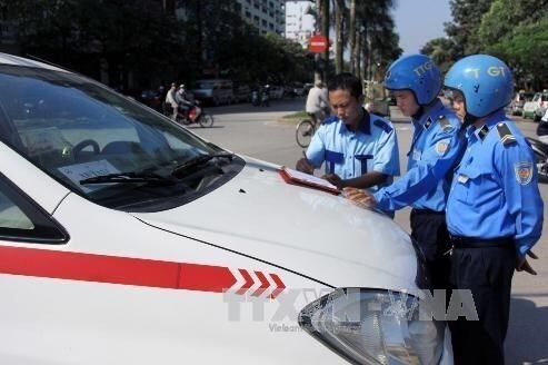 Thanh tra giao thông Hà Nội phạt 600 triệu đồng các điểm trông giữ xe vi phạm