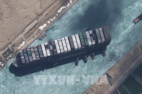 Tất cả các tàu ùn ứ có thể qua Kênh đào Suez trong khoảng 3 ngày tới