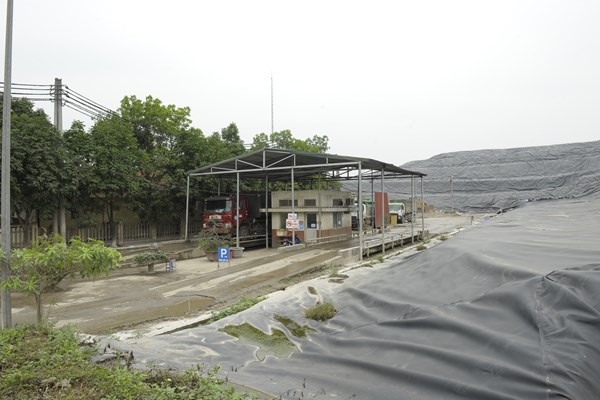 Hà Nội: Bãi rác Xuân Sơn tiếp nhận rác trở lại