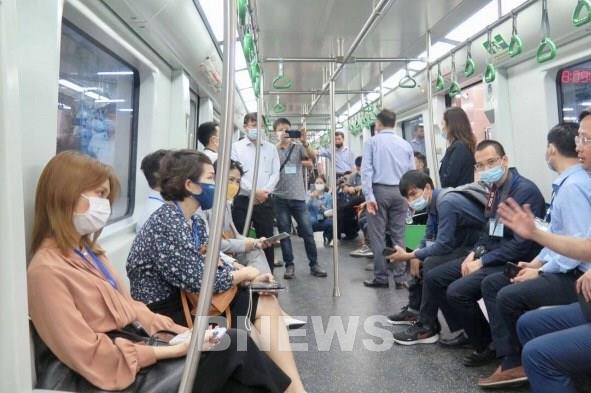 Miễn phí cho khách đi tàu trên cao Cát Linh - Hà Đông trong 15 ngày đầu