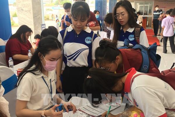 Tp Hồ Chí Minh giới thiệu hơn 10.000 việc làm trong một ngày