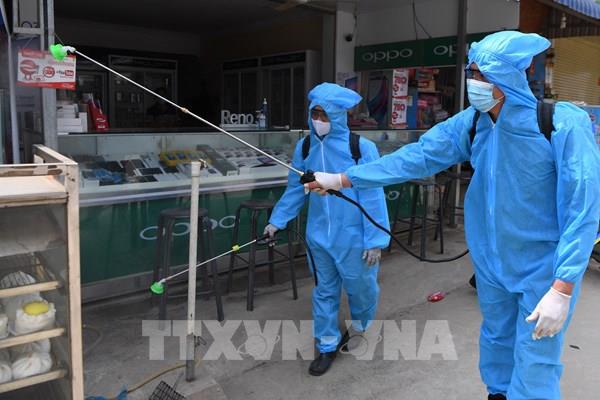 Campuchia ưu tiên tiêm vaccine COVID-19 cho lao động phi chính thức