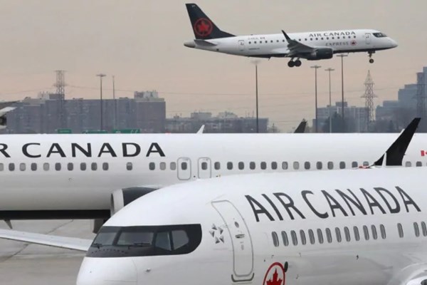 Canada đình chỉ các chuyến bay từ Ấn Độ và Pakistan trong 30 ngày