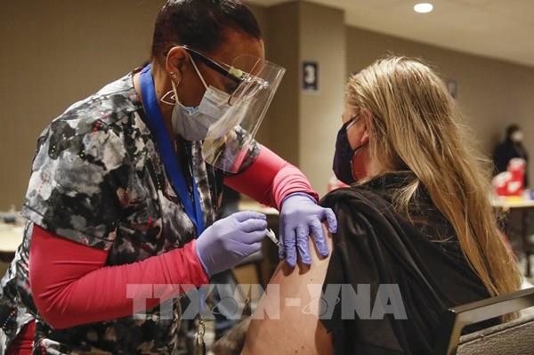 Mỹ sẽ không yêu cầu hộ chiếu vaccine