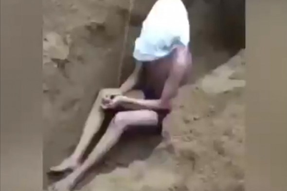 Khởi tố hình sự vụ nam thanh niên bị "chôn sống" ở Nghệ An