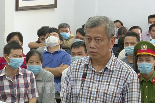 Vụ sản xuất, buôn bán xăng giả: Xét xử sơ thẩm Trịnh Sướng và 38 đồng phạm
