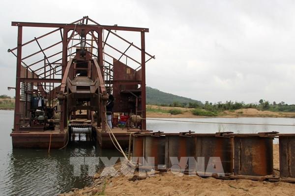 Phản hồi thông tin của TTXVN: Công ty Hồng Nguyên bị xử phạt do vi phạm khai thác cát