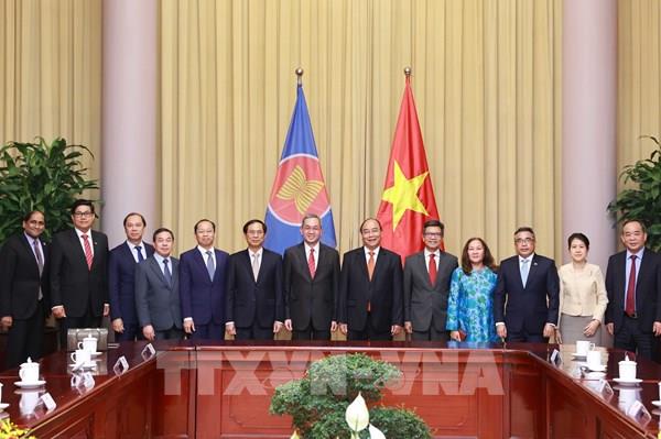 Chủ tịch nước Nguyễn Xuân Phúc tiếp Đại sứ, Đại biện các nước ASEAN