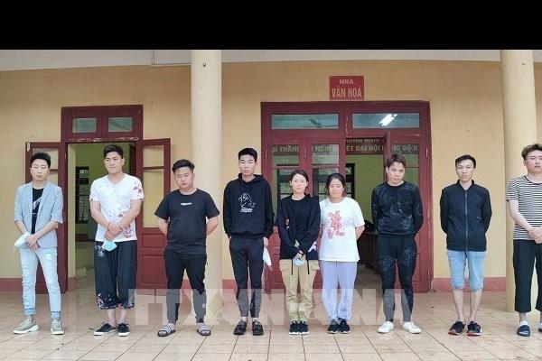 Bắt 3 đối tượng đưa người nước ngoài nhập cảnh trái phép vào Việt Nam