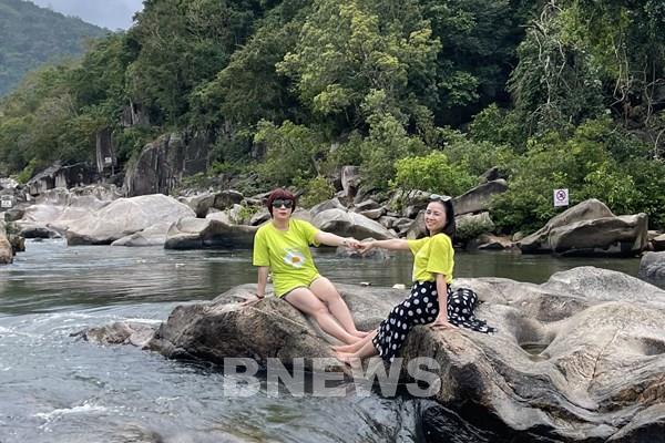 Du lịch Việt Nam khởi sắc dịp 30/4 - 1/5