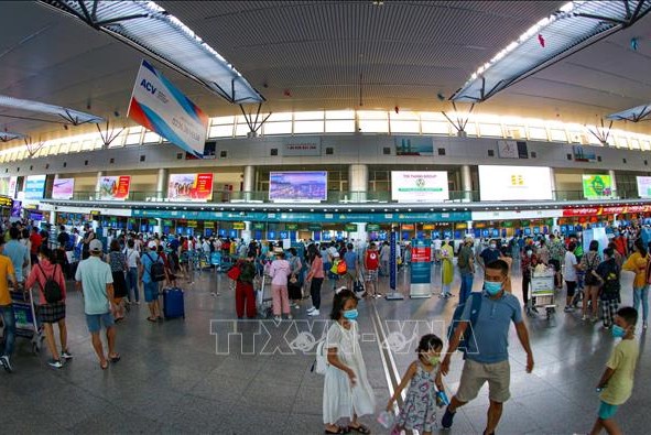 Ứng phó bão số 10: Đóng cửa 4 sân bay từ ngày 28/9