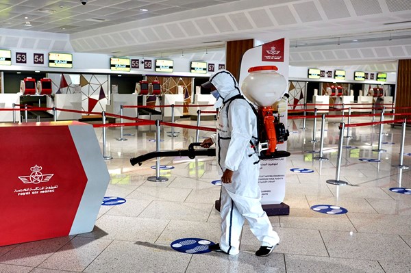 Maroc tạm dừng các chuyến bay đến và đi từ 13 quốc gia