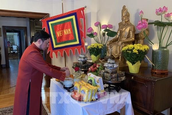 Đại sứ quán Việt Nam tại Canada tổ chức lễ Giổ Tổ Hùng Vương trực tuyến