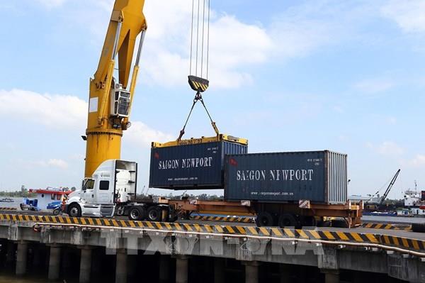 Hãng tàu nắm quyền chi phối, giá cước vận chuyển biển khó giảm