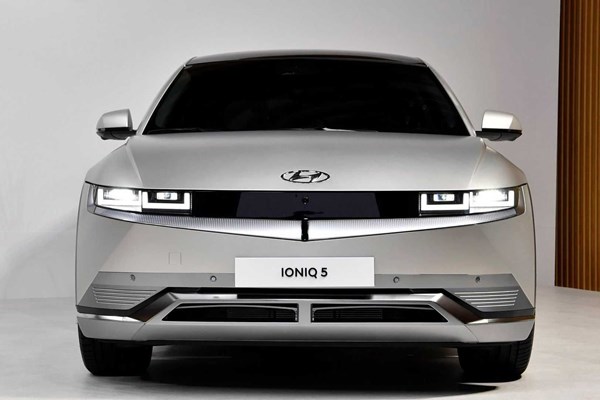 Hyundai Motor nối lại sản xuất dòng xe Grandeur và Sonata