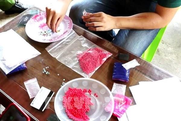 Quảng Bình: Bắt giữ hai đối tượng mua bán, tàng trữ trái phép ma túy