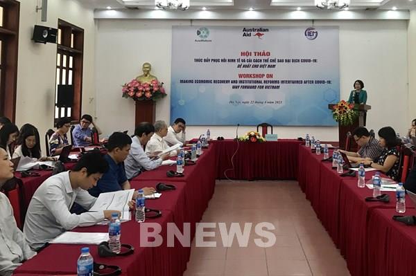 Giải pháp phục hồi kinh tế và cải cách thể chế sau dịch COVID-19