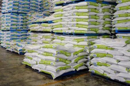 Thức ăn chăn nuôi nhập khẩu ghi nhãn phụ thế nào?