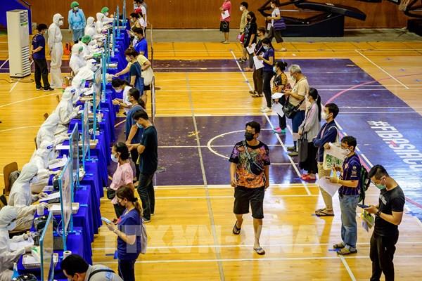 Số ca tử vong do COVID-19 tại Thái Lan lần đầu tiên ở mức hai con số