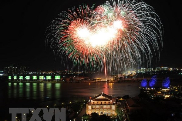 Tp. Hồ Chí Minh hủy bắn pháo hoa dịp nghỉ lễ 30/4 và 1/5