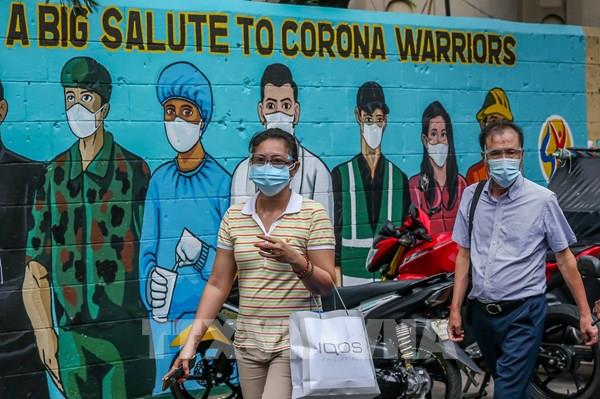 Những thói quen xấu khi đeo khẩu trang làm tăng nguy cơ nhiễm SARS-CoV-2