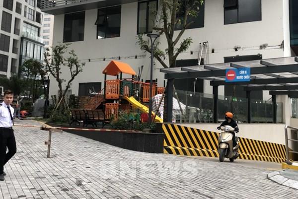 Hà Nội: Phong tỏa hiện trường vụ sập dàn cục nóng điều hòa chung cư An Bình Plaza