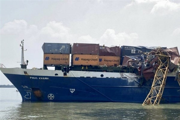 Nguyên nhân vụ tàu container Phúc Khánh đâm gãy cẩu tháp thi công dự án cao tốc Bến Lức – Long Thành
