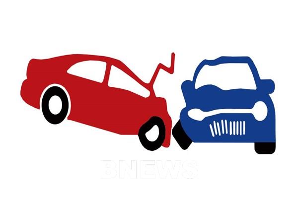 Lâm Đồng: Xe tải trôi dốc làm sập nhà dân, khiến 2 trẻ tử vong