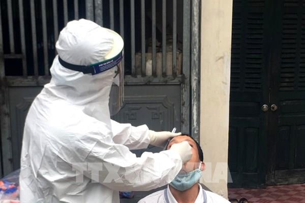 Bộ Y tế kêu gọi người dân hạn chế đến nơi công cộng