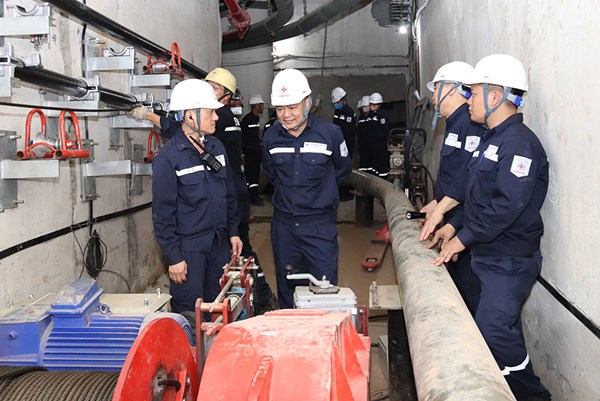 Thủy điện Hòa Bình dự kiến hoàn thành thay thế hệ thống cáp trước ngày 29/5