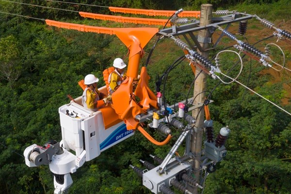 Giải pháp giảm bớt khó khăn cho người dân, doanh nghiệp