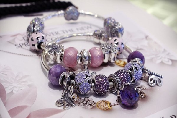 Pandora sẽ ngừng sử dụng kim cương nguồn gốc không rõ ràng