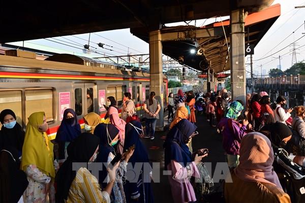 Indonesia tạm ngừng cấp phép cho lao động nước ngoài