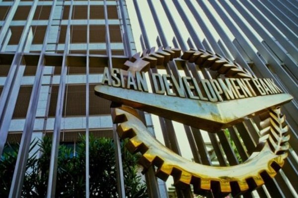 ADB: Trung Quốc đủ lực để ngăn khủng hoảng tài chính toàn cầu do vụ Evergrande
