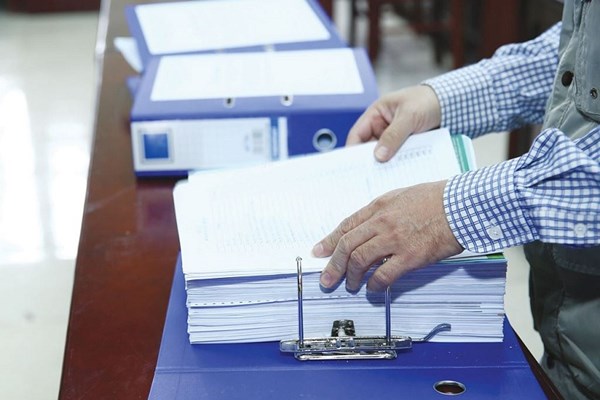 Chủ đầu tư có chịu trách nhiệm xử lý tình huống trong đấu thầu?