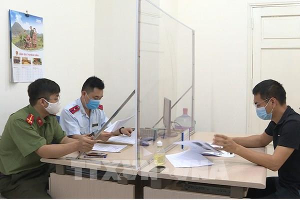 Đăng tin sai về dịch COVID-19, chủ page "Hà Nội phố" bị xử phạt