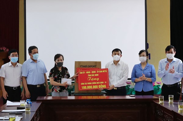 Lãnh đạo tỉnh Bắc Ninh kiểm tra phòng, chống dịch tại các điểm nóng