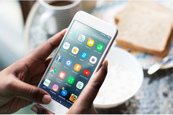 Những đánh giá về mức độ sử dụng smartphone của người Việt