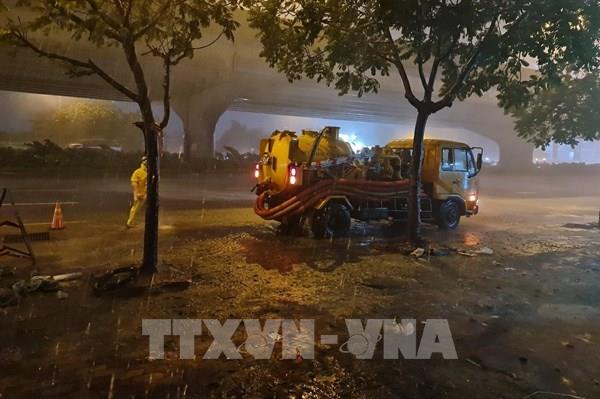 Nắng nóng ở Bắc Bộ sắp kết thúc, cảnh báo mưa dông và thời tiết nguy hiểm