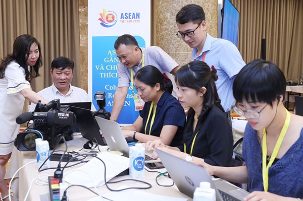 Thủ tướng chỉ thị tăng cường định hướng hoạt động báo chí phục vụ bảo vệ Tổ quốc