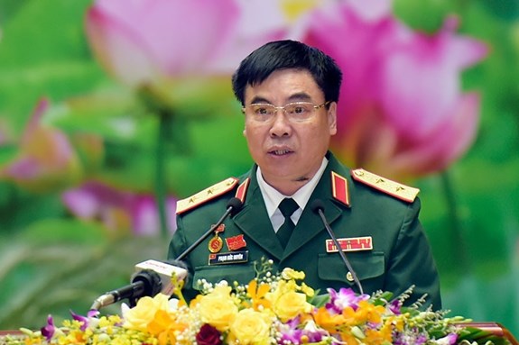 Thủ tướng Chính phủ bổ nhiệm Chính ủy Quân khu 2