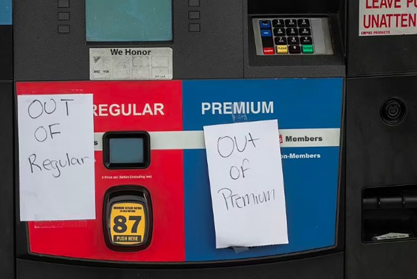 Mỹ: Hơn 1.000 trạm xăng cạn kiệt nhiên liệu vì tin tặc tấn công Colonial Pipeline