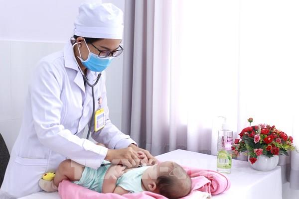 Chữa trị thành công cho bệnh nhi tăng sản tuyến thượng thận bẩm sinh mơ hồ giới tính