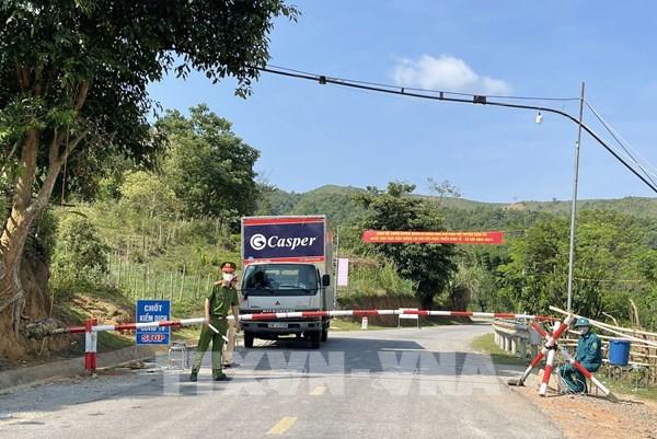 Điện Biên: Đình chỉ 3 cán bộ liên quan đến chùm ca mắc COVID-19 ở Nậm Pồ