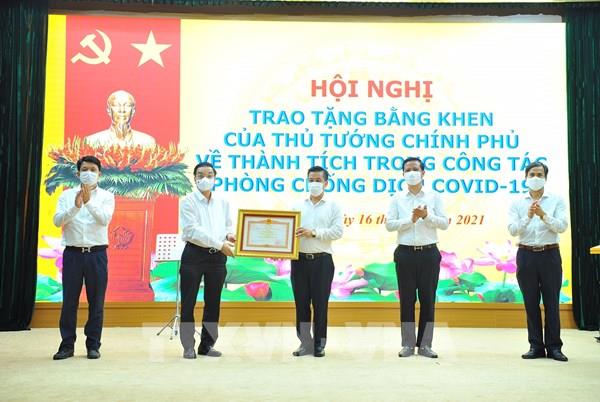 Thủ tướng Chính phủ khen thưởng mô hình chống dịch "3 lớp" của Đông Anh (Hà Nội)